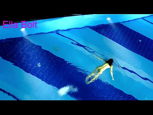 ❤️ Abdi teu tiasa ngeureunkeun nonton, pirang ngora bray ngojay buligir di ELLA bolt Resort kolam renang ❌ Poro anal dina su.porn33.top ☑